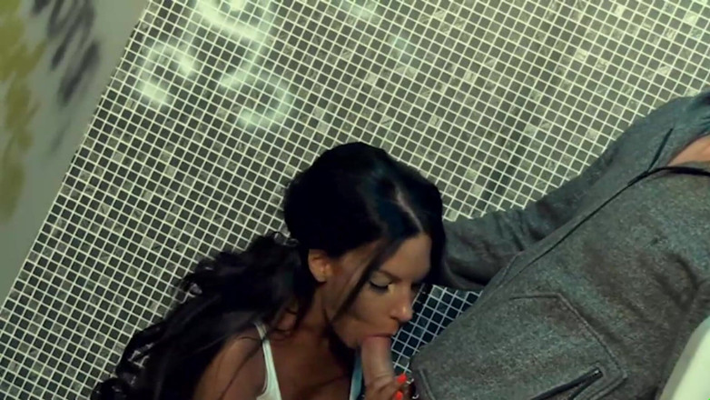 DEUTSCHLAND PORNO TV - our best full movie: 公衆トイレのカメラ