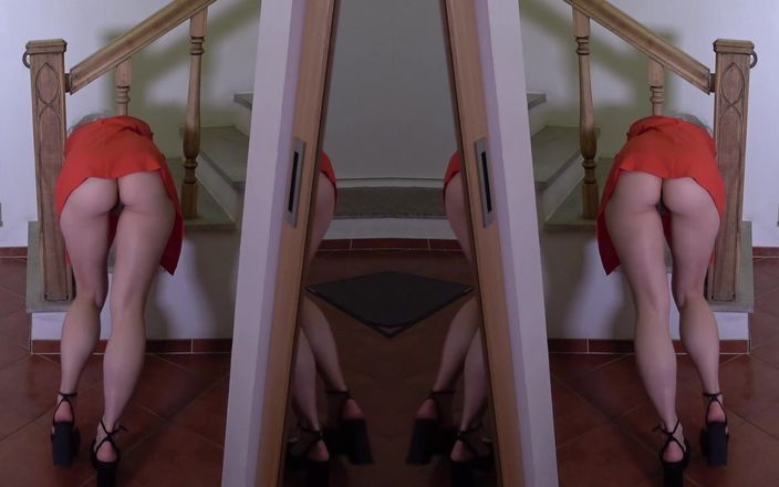 Faith Eros: Jambes en show