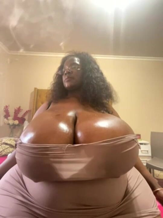 Legendary Booty Overdose: Lactating BBW MILF Tits Worship &amp; Milking