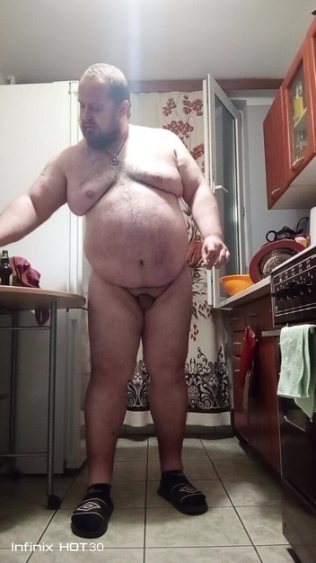 Jerking Perv: Gătește cu mine goală și gustoasă