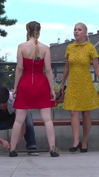 Peituda Stella Cox adora ser fodida em público