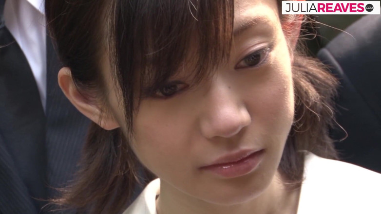 JapaneseAmateur: 苗条女孩在阴蒂上口交和振动器后骑乘大鸡巴