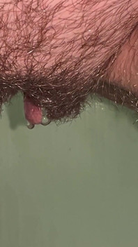 Teen Pees Beautifully