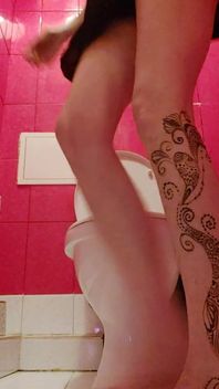 Your Pissing Girl