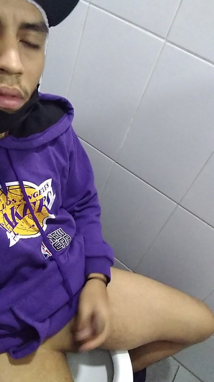 AlexAlejandro13: J’aime vraiment imaginer qu’une femme sexy danse à côté de moi