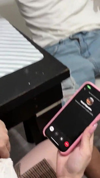 MILF mẹ kế fucks con riêng và bạn thân nhất của cô ấy