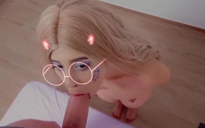 Holycandy: ムラムラしたブロンドが私のチンポをしゃぶる