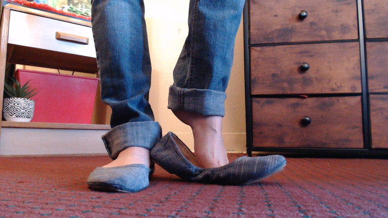 Abby Anna: つま先はバレエフラット汚れを浸す小刻みに動く