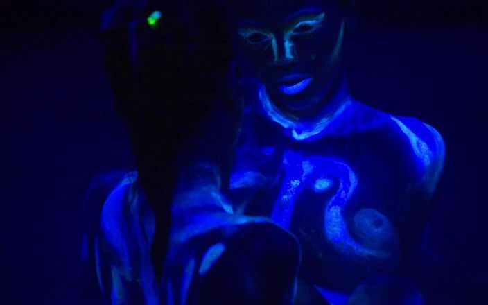 Pervy Studio: Neon lights piacere lesbico