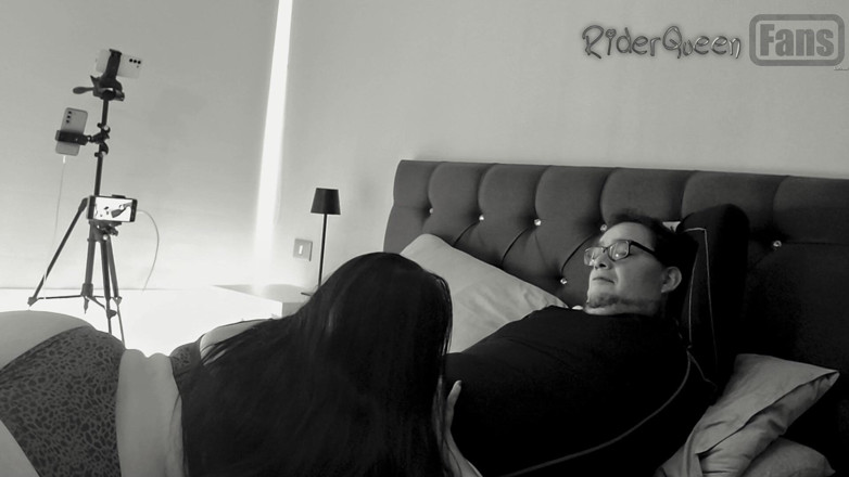 Riderqueen: Suck Dick Husband - Video untuk Peminat