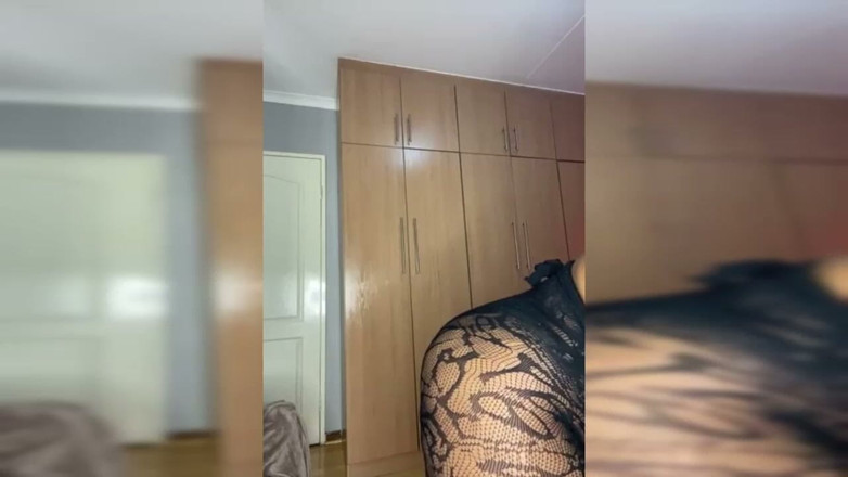 Legendary Booty Overdose: 육덕 거유 스트립쇼와 후장 숭배