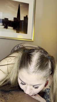 Rimming, šukání a creampie konec s BBC Lester Diamond