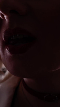 Fumar fetiche - empregada milf Arya Grander