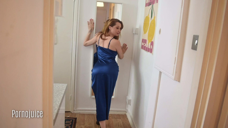 Cheeky UK girls: Lily Kink tính năng kép