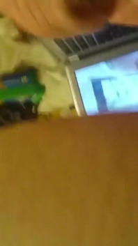 Orgasme sengit dari pancutan mani blowjob dalam mulut