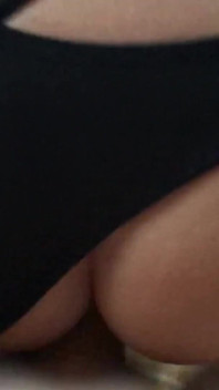 Eu coloco essas meias para você padrasto