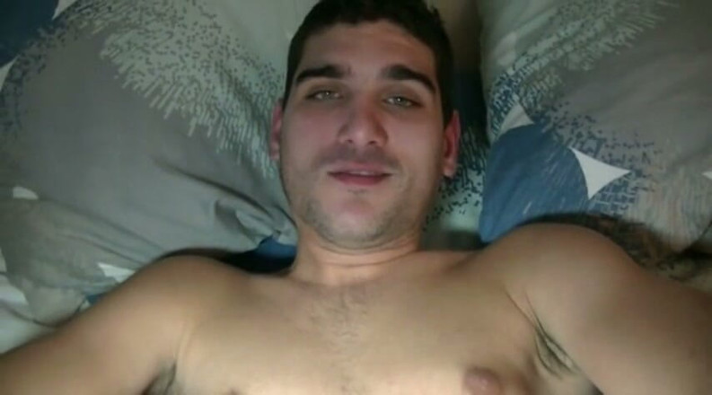 Gaybareback: Dubbele creampie voor Romeo
