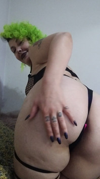 I’m Live Right Now, Love! Come Watch Me?!