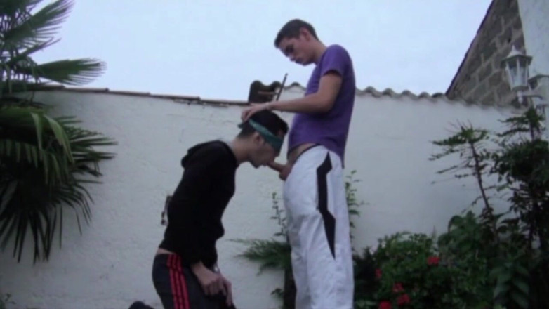 Gaybareback: Ošukaná jeho nejlepším přítelem, hiddne eye