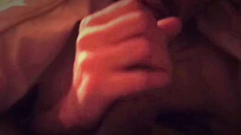 Justin hoodwar: Cowok Sange Ini Nyepong Kontol Temannya Yang Straight Untuk Pertama...