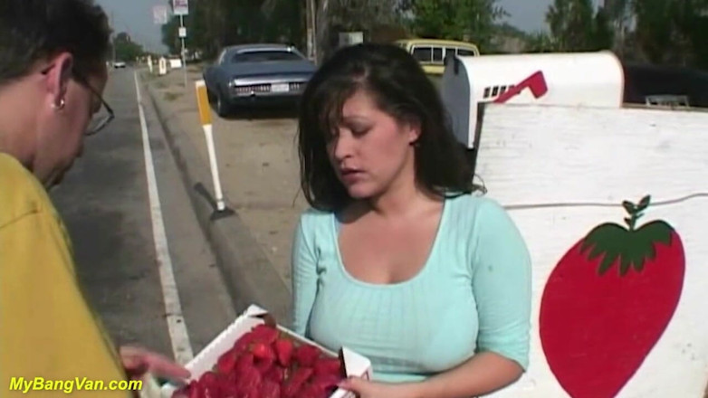 My Bang Van: Chubby MILF picked up for her first bangvan DP