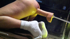 Mattdabratt: Stroj roztažený hung obrovské dildo!