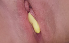 Dainty Deviant: Milf pumička masturbace s planoucím horkým zasunutím zrzavého kořene