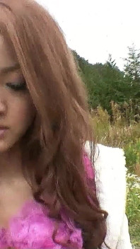 털이 무성한 보지에서 야외에서 따먹히는 섹시한 일본 대학 십대