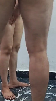 Saina dá um gole para Bhabhi