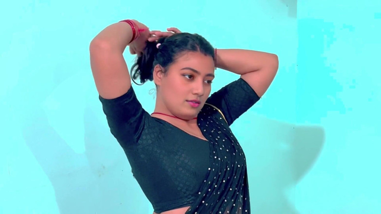Hotty_ragini: Stepmom Shared Single Bed and Made Stepson Happy, Full Hindi...
