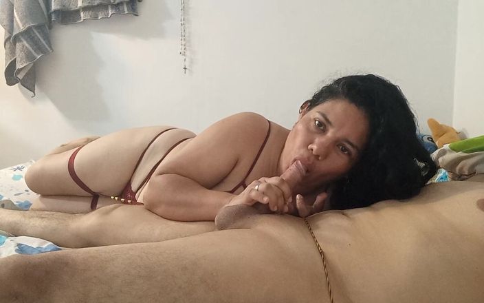 Valkyrieandluigy: Pacarku lagi asik nyepong kontol nikmat