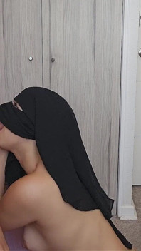 100. Dernière Pipe, Mia Niqab Éjacule Sur Le Visage