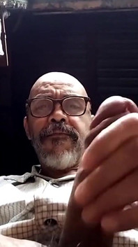 Táta Manuel si hraje