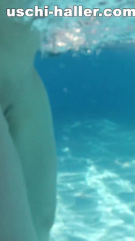 Pussy Underwater