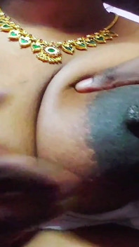 Ibu tiriku yang super hot xxx volume 2