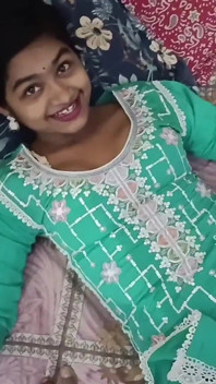 Real Desi Girl Green Salwar Hard Fuck with Creampie - Homemade