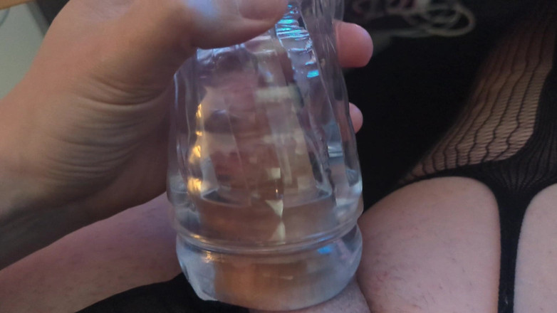 KiraszaSissy: Duro latejante menina pau brincando com brinquedo de buceta clara...