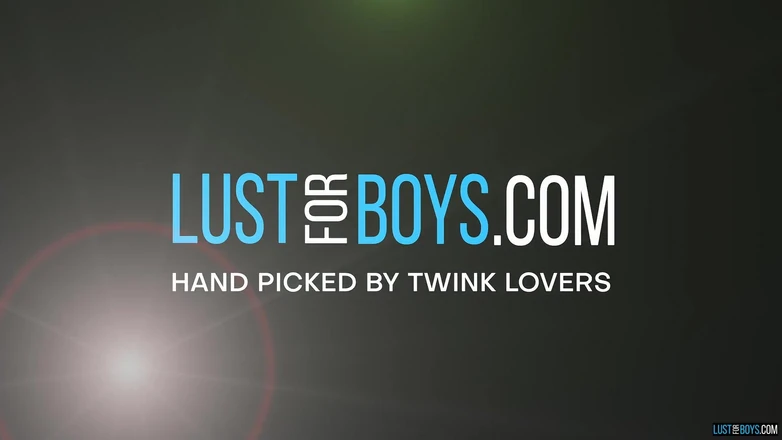 Lust for boys: Hung mladý Henry šuká hračku