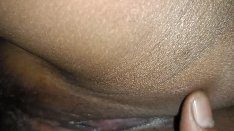 Desi Chamiya: Fudendo empregada indiana