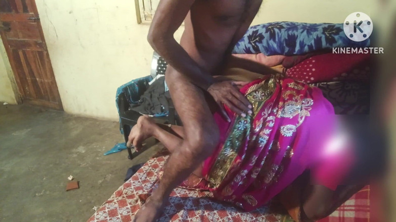 couple_Love7: Une femme mariée desi mariée se fait baiser en levrette,...
