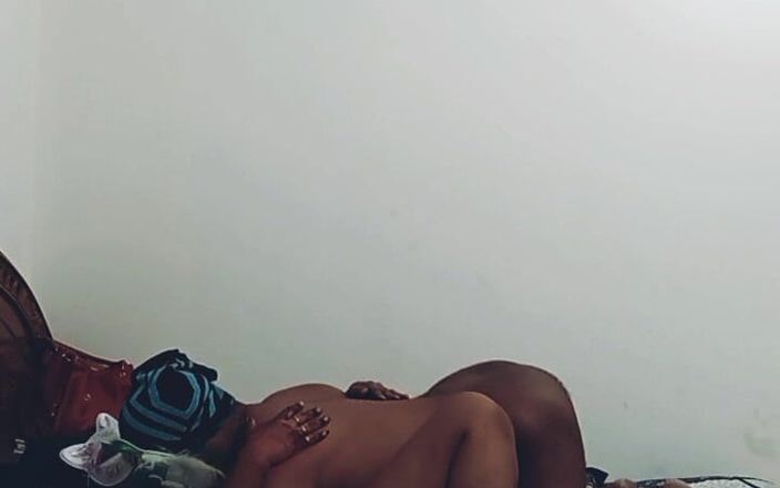 Girlgroup: Bhabhi nóng bỏng bị debor đụ đít và nuốt tinh trùng của...