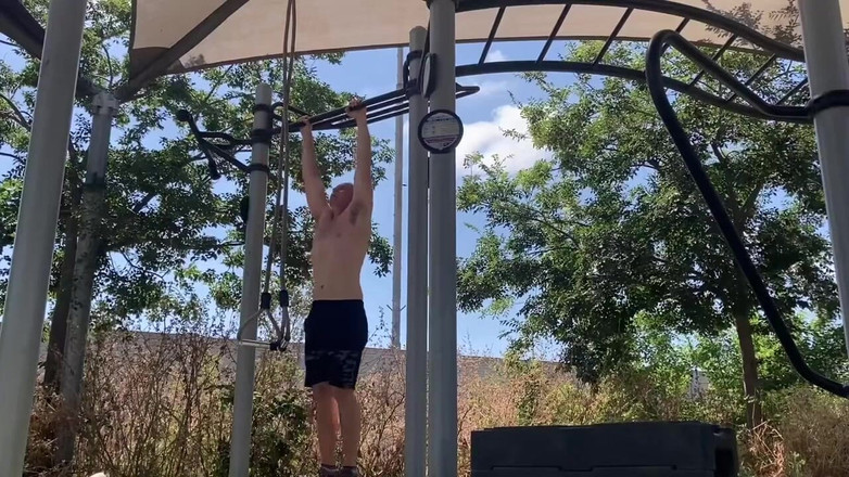 Alex Art: फिल्म764322