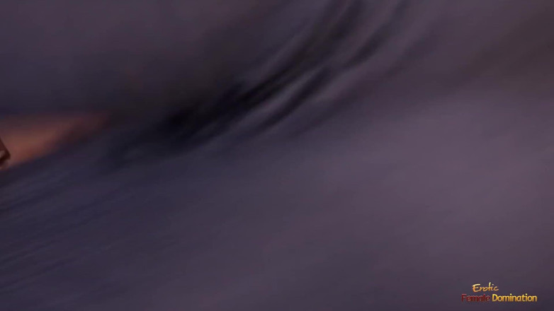 Erotic Female Domination: Quella mattina si rasò la sua dolce figa asiatica per...