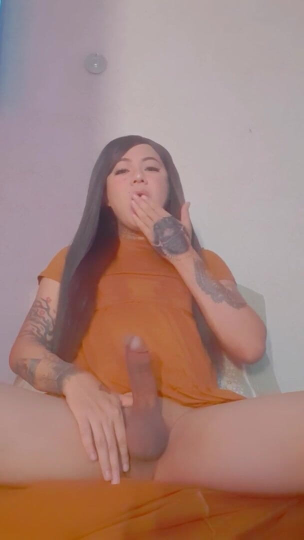Kimberly Polizzi: Hezká T-holka masturbuje sama