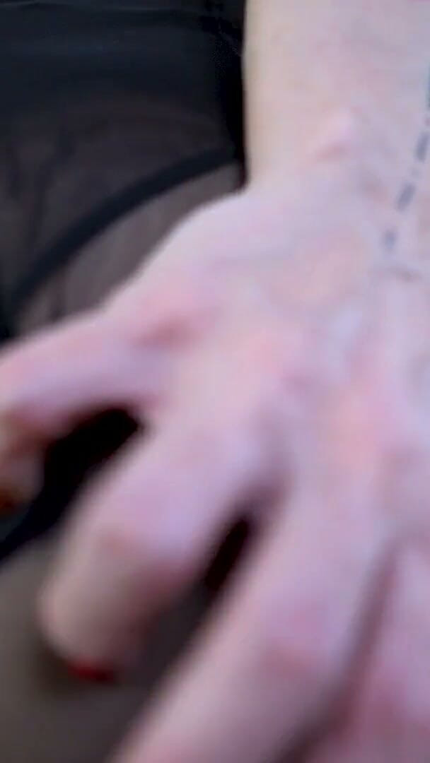 Worthless Worm (Alexa Creed) Worthless Worm (Alexa Creed)