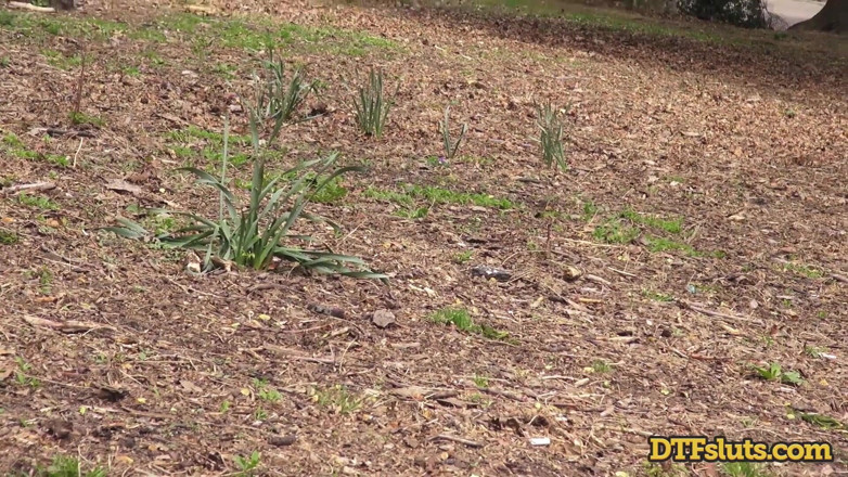 DTFSluts: Blonde schlampe mit dicken möpsen aus NYC