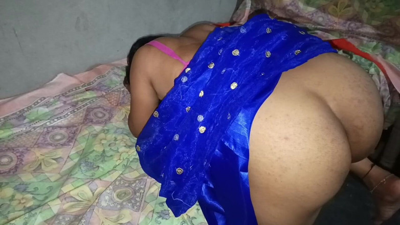 Savita5343: Devar Ne Mujhe Kapde Change Karte Huwe Dekh Liya or...