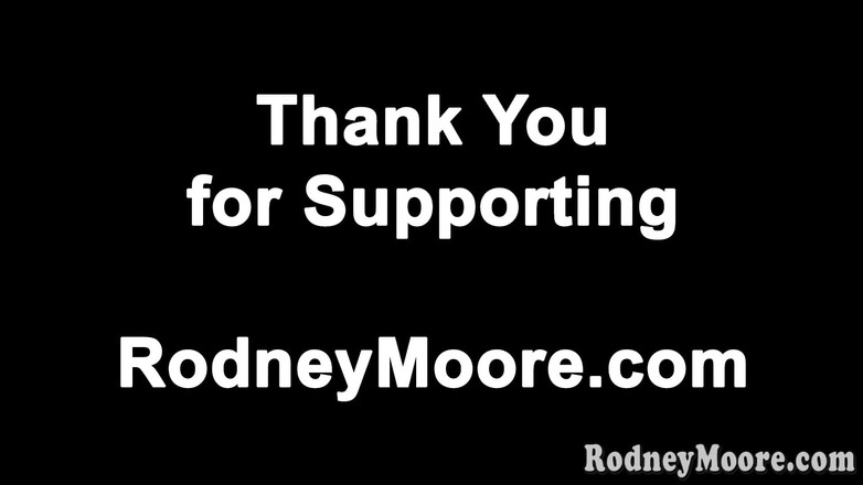 Horny Hairy Girls: 性感的毛茸茸的复古假阳具