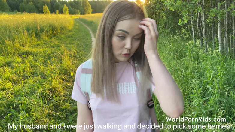 Selected worldwide porn: Une jeune femme salope perd son mari mais trouve une...