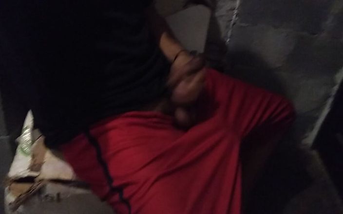 AlexAlejandro13: Je voulais être sur les toilettes